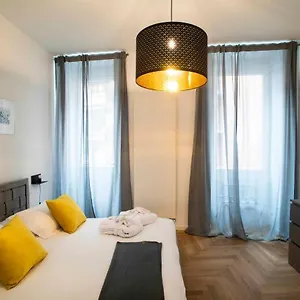 Apartment Atmosfere Luxury Charme&relax, Bergamo