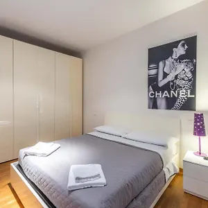 https://maison-chanel-by-shortholidays.emilia-romagnahotels.net